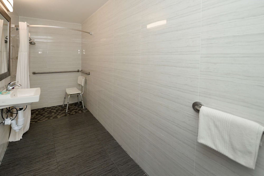 Photo of Bathroom in Central Valley