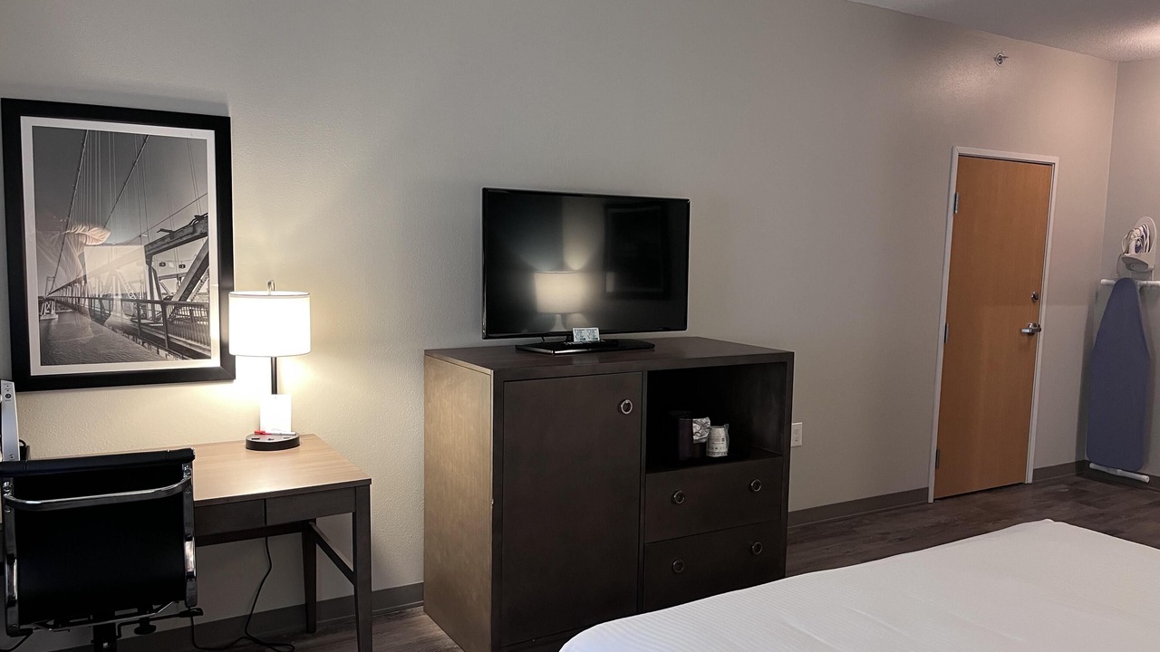 Photo of Bedroom in Town of Lloyd