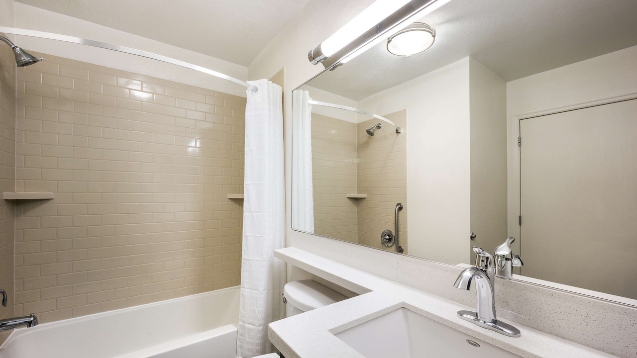Photo of Bathroom in Nassau Bay
