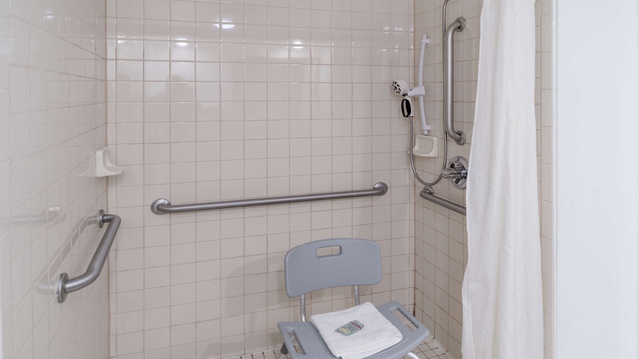 Photo of Bathroom in Chapmanville