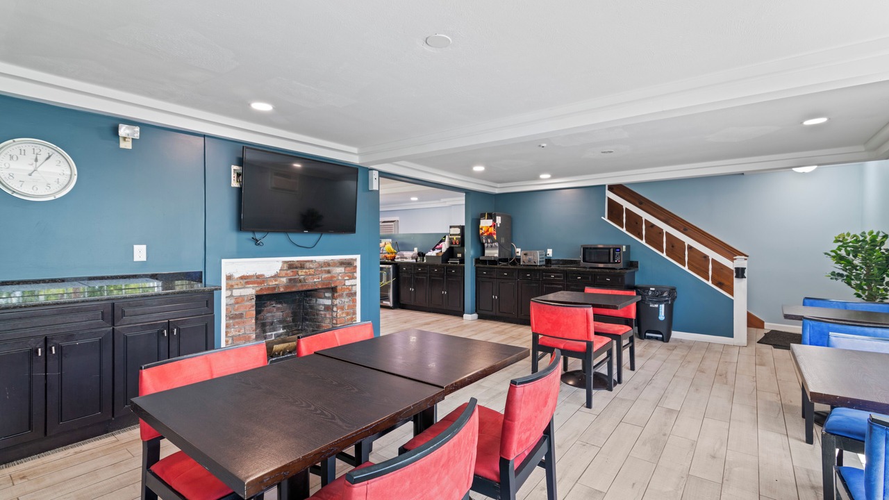 Photo of Livingroom in Danvers