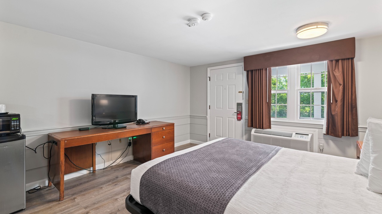 Photo of Bedroom in Danvers