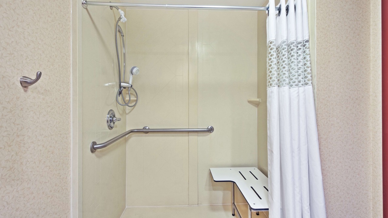 Photo of Bathroom in Barboursville
