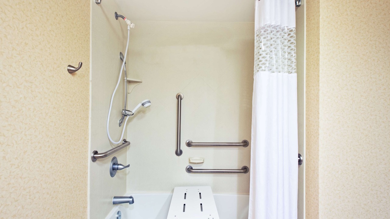 Photo of Bathroom in Barboursville