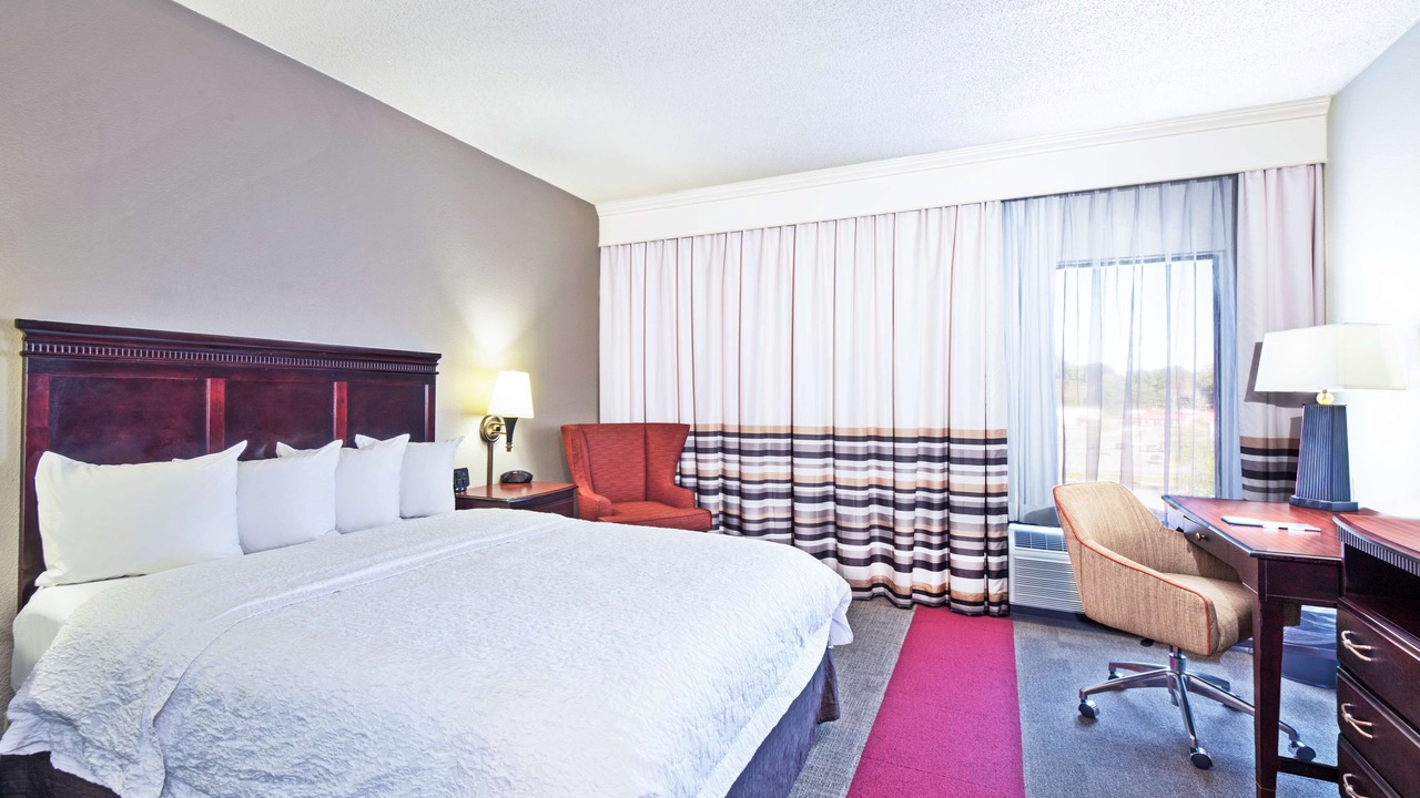Photo of Bedroom in Barboursville