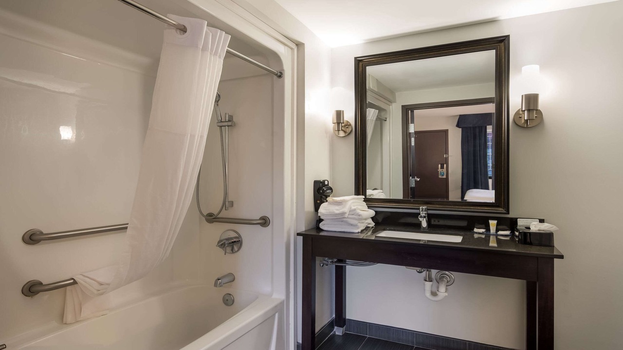 Photo of Bathroom in Downtown Syracuse