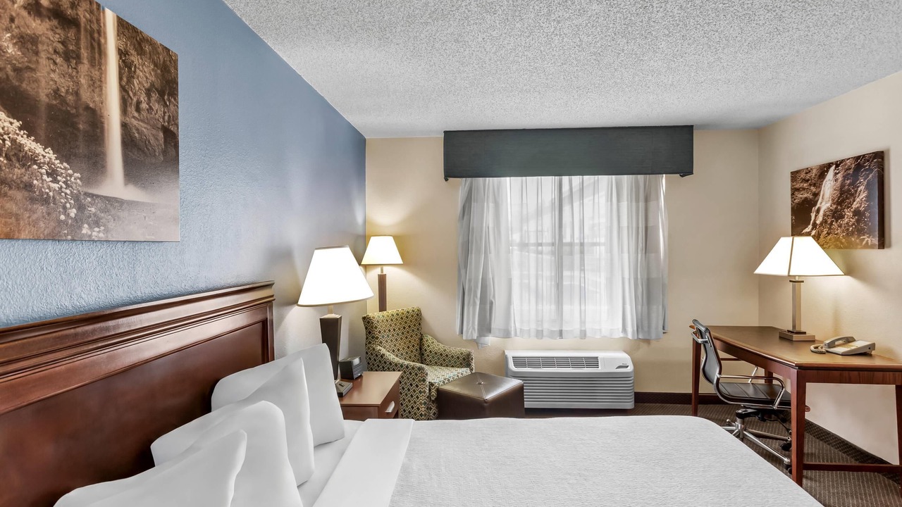 Photo of Bedroom in Barboursville