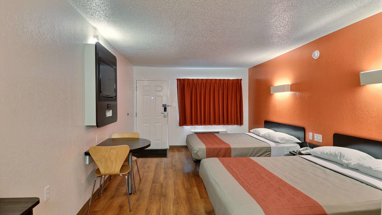 Photo of Bedroom in Tewksbury