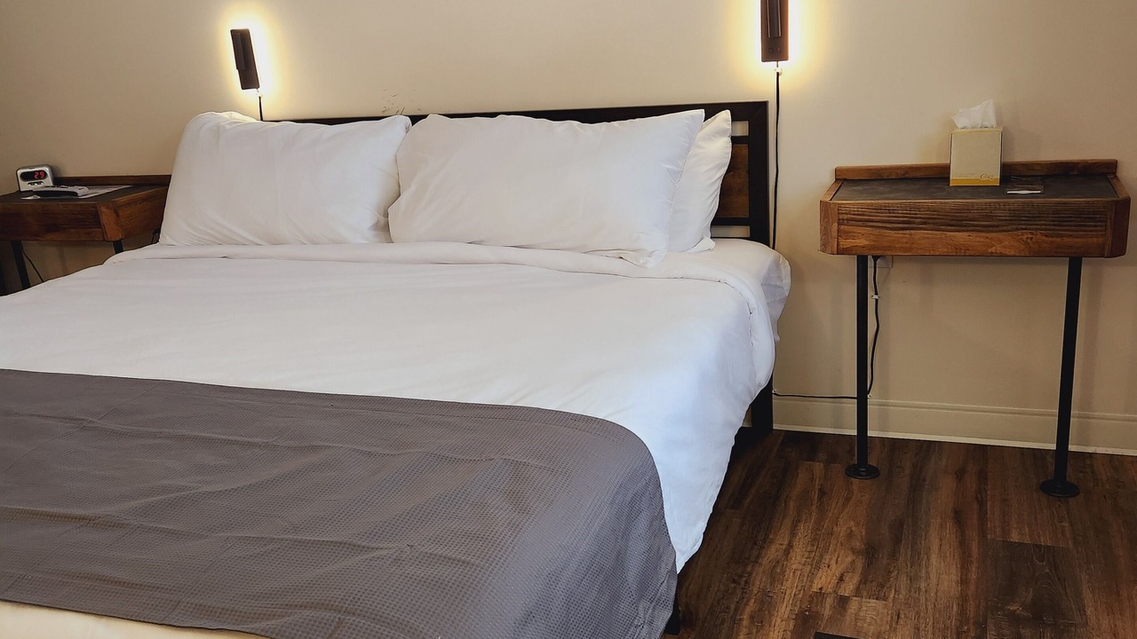 Photo of Bedroom in Colebrook