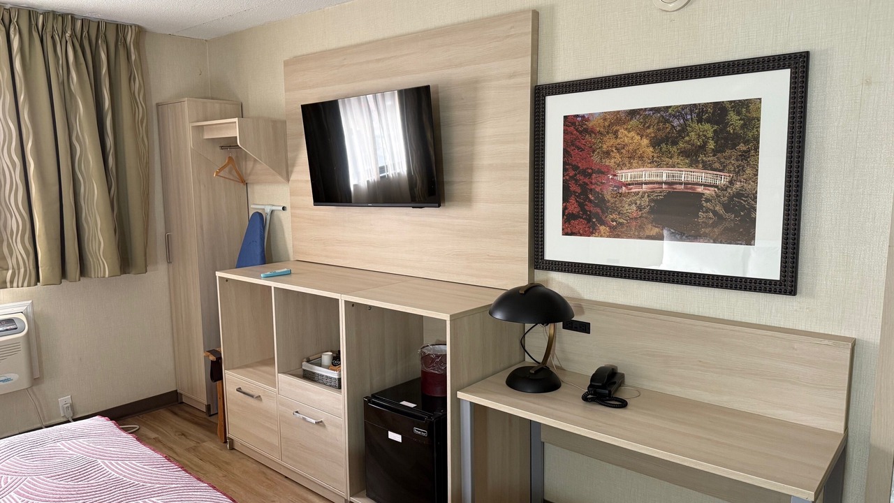 Photo of Bedroom in Floral Park