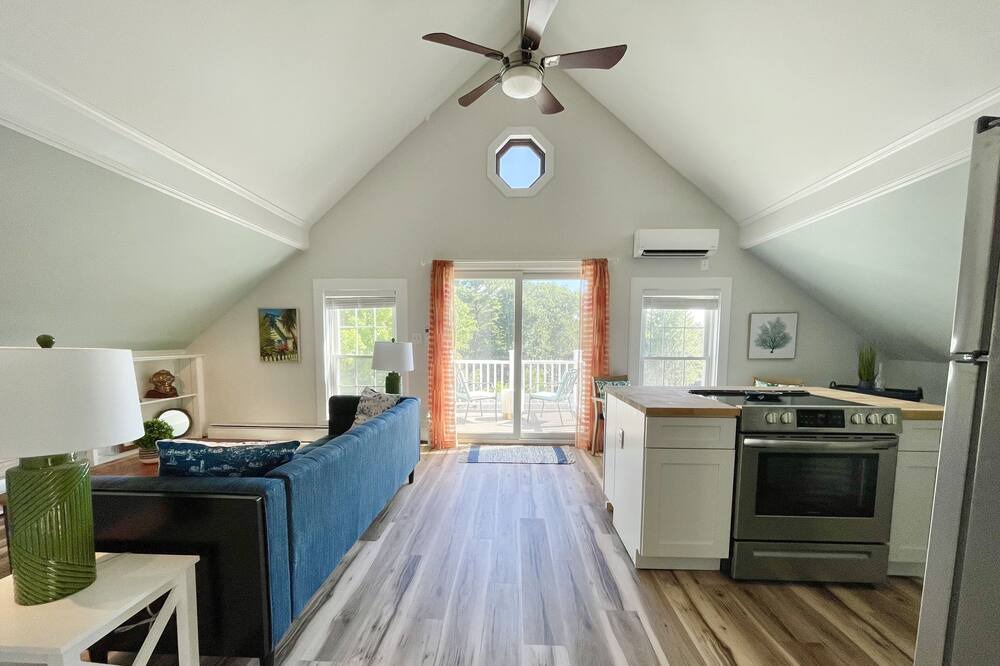 Photo of Kitchen in Hampton