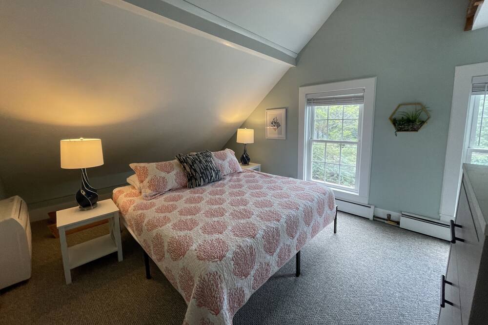 Photo of Bedroom in Hampton