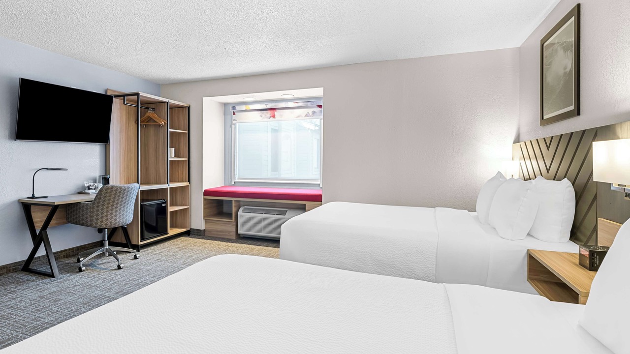 Photo of Bedroom in Williamsville