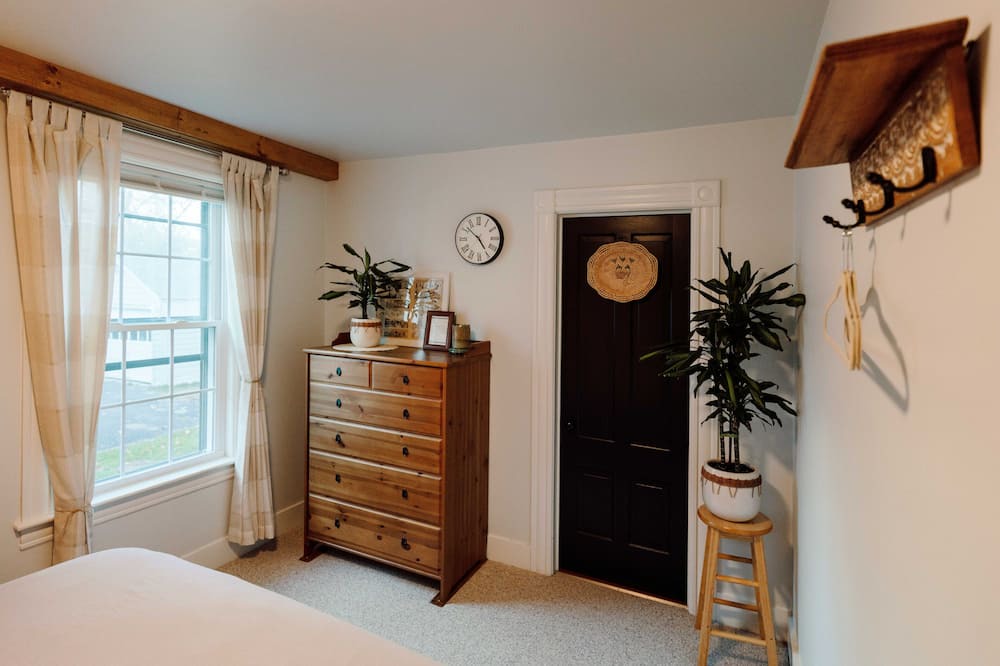 Photo of Bedroom in Greenfield