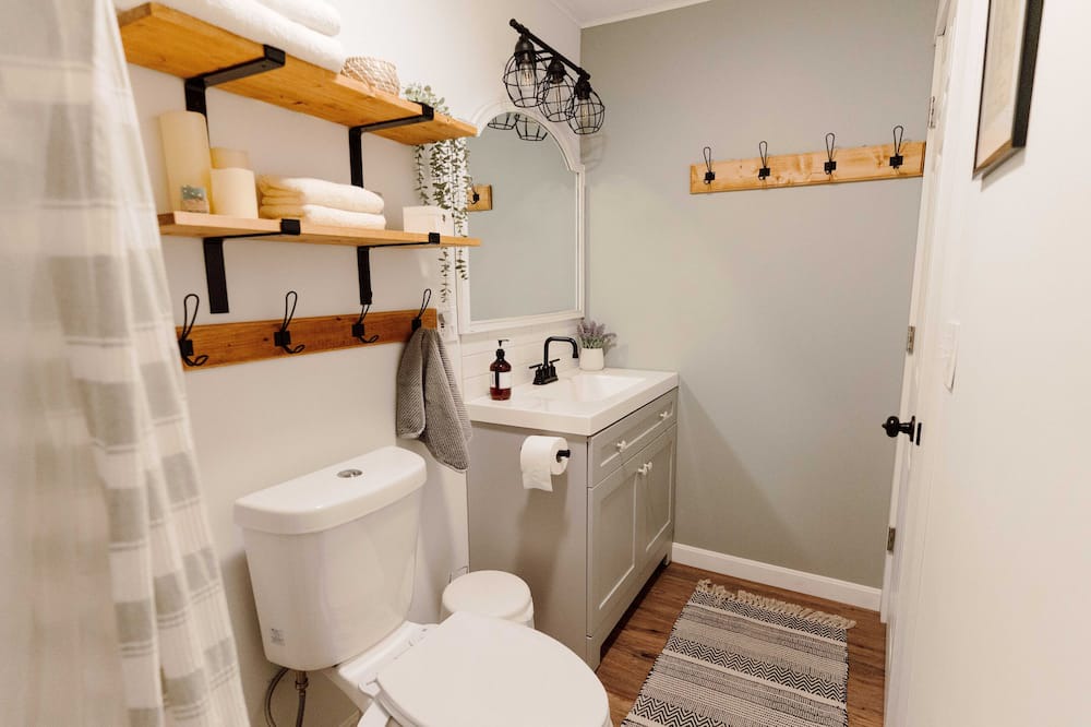 Photo of Bathroom in Greenfield