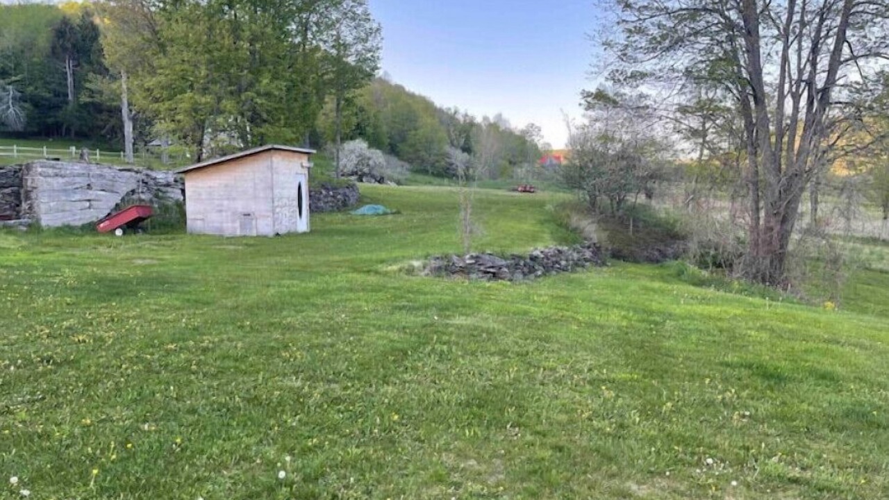 Photo of Outdoor in Charlotteville