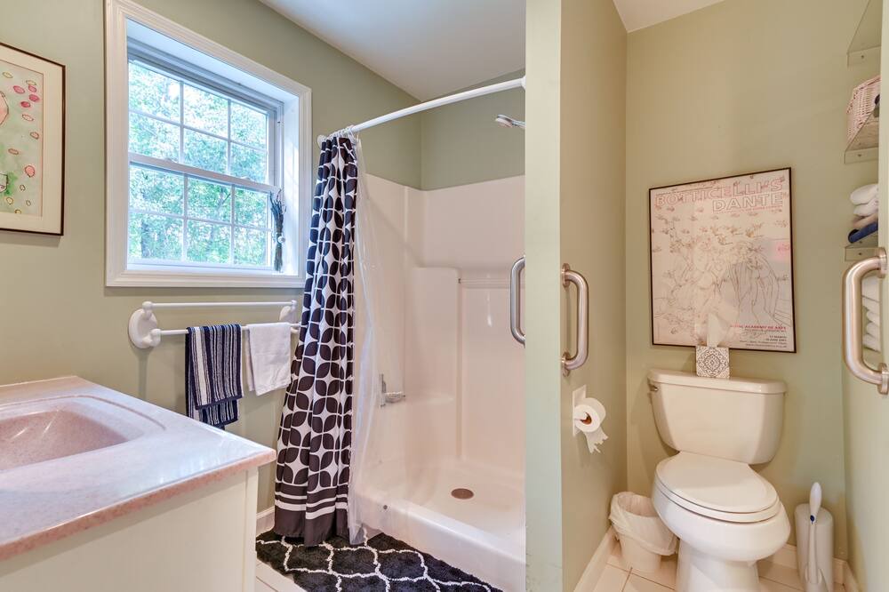 Photo of Bathroom in Schuylerville