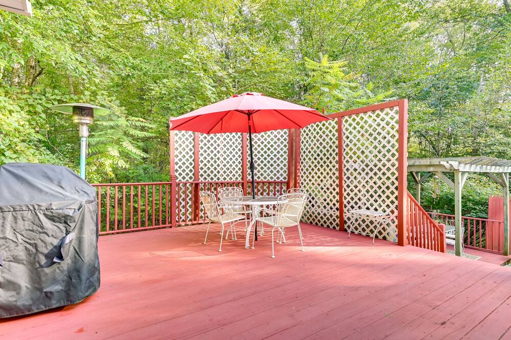 Photo of Patio Balcony in Schuylerville