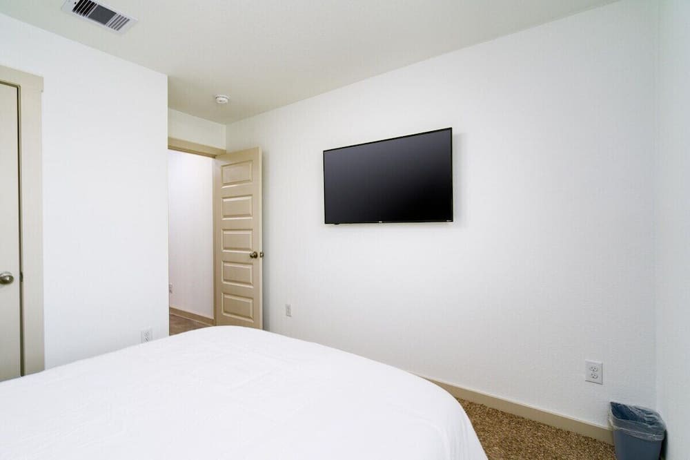 Photo of Bedroom in Iowa Colony