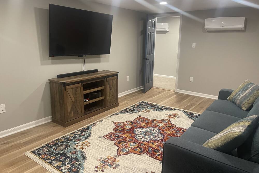 Photo of Livingroom in Downtown