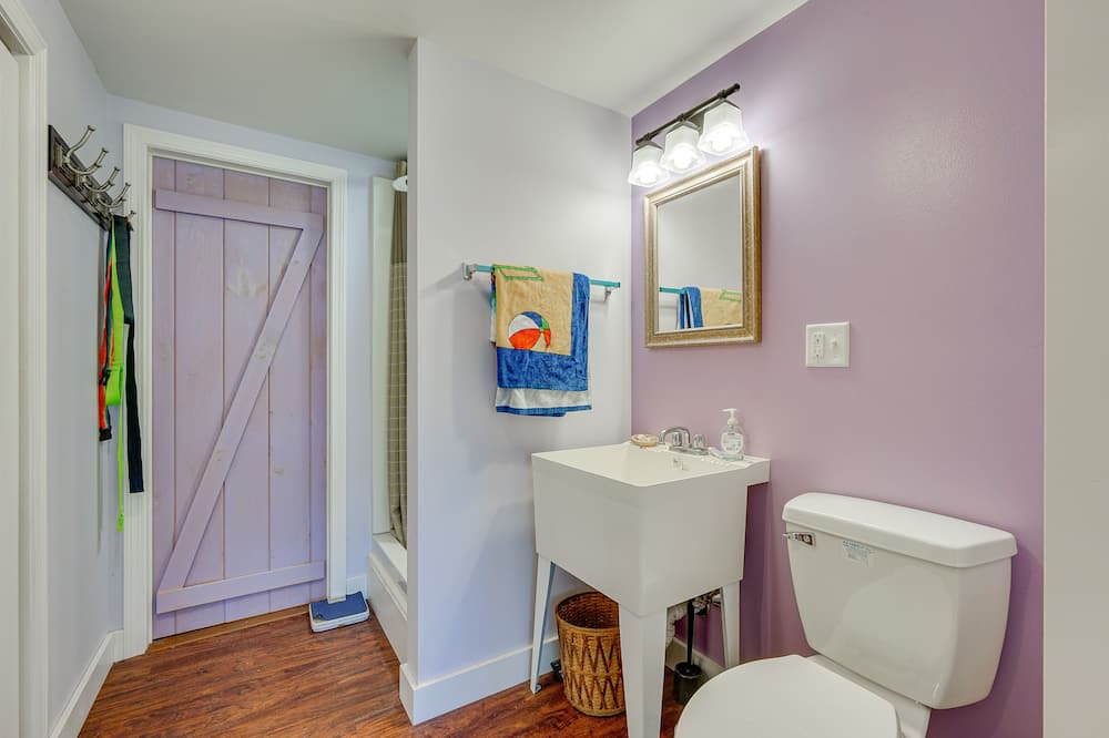 Photo of Bathroom in Readsboro