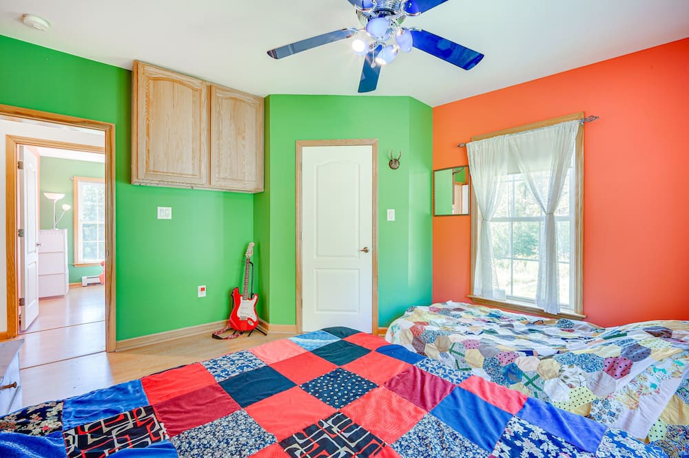 Photo of Bedroom in Readsboro