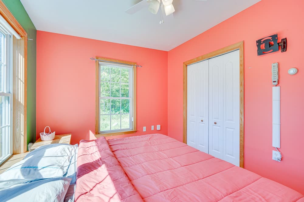 Photo of Bedroom in Readsboro