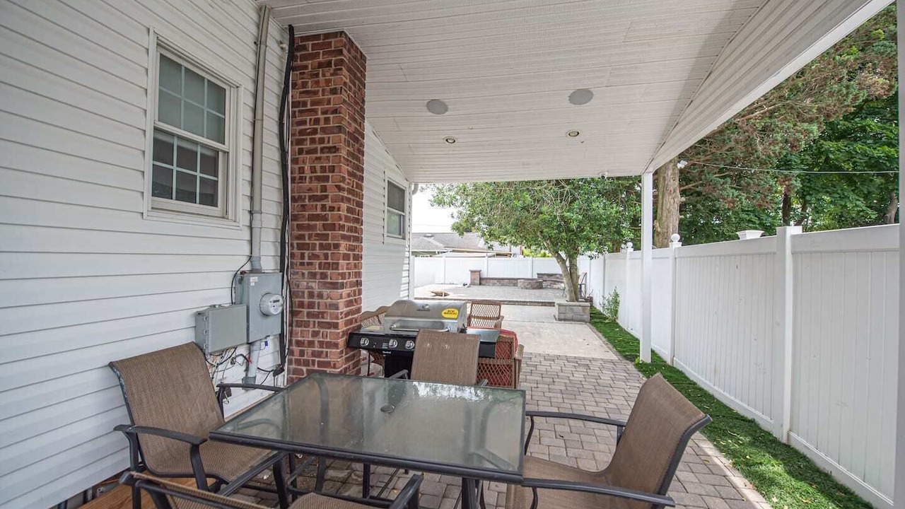 Photo of Outdoor in Brentwood
