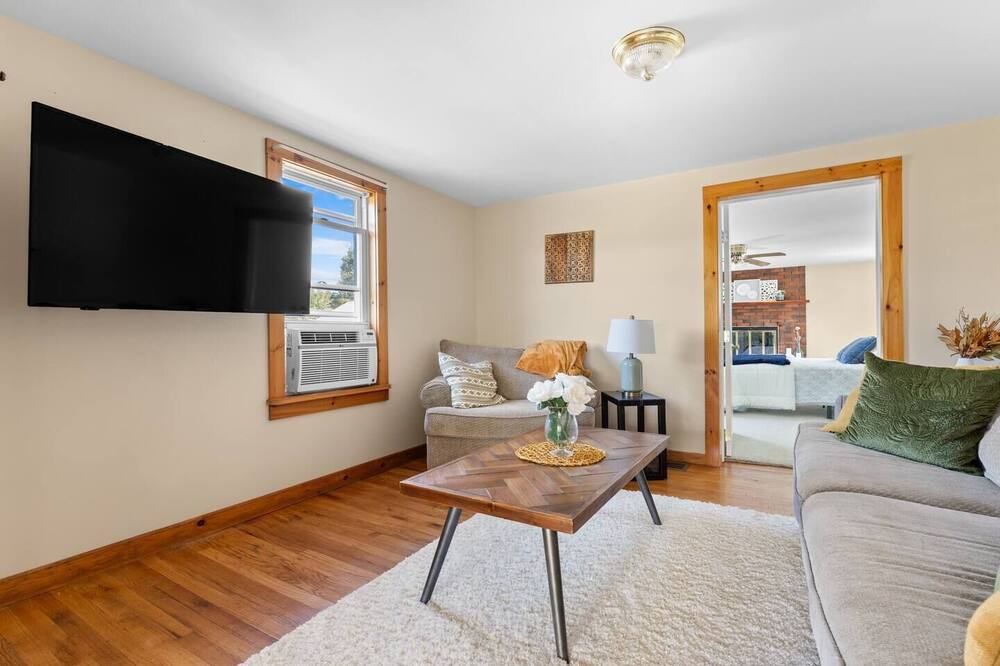 Photo of Livingroom in Brandon