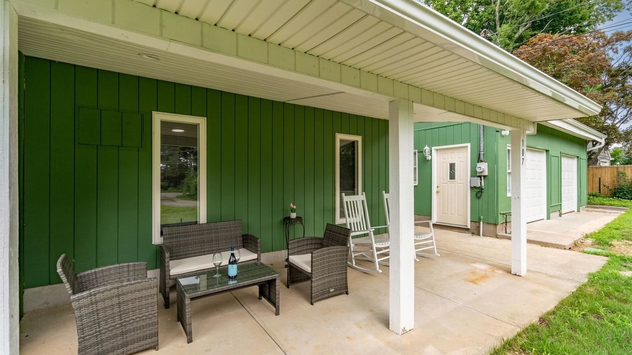 Photo of Patio Balcony in Northport