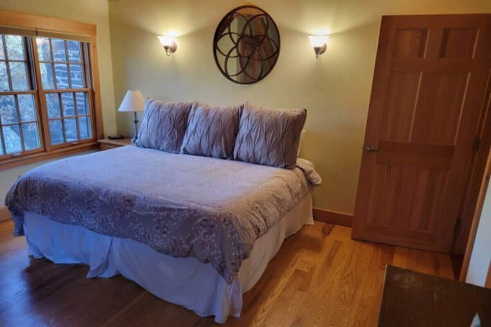 Photo of Bedroom in Charlemont