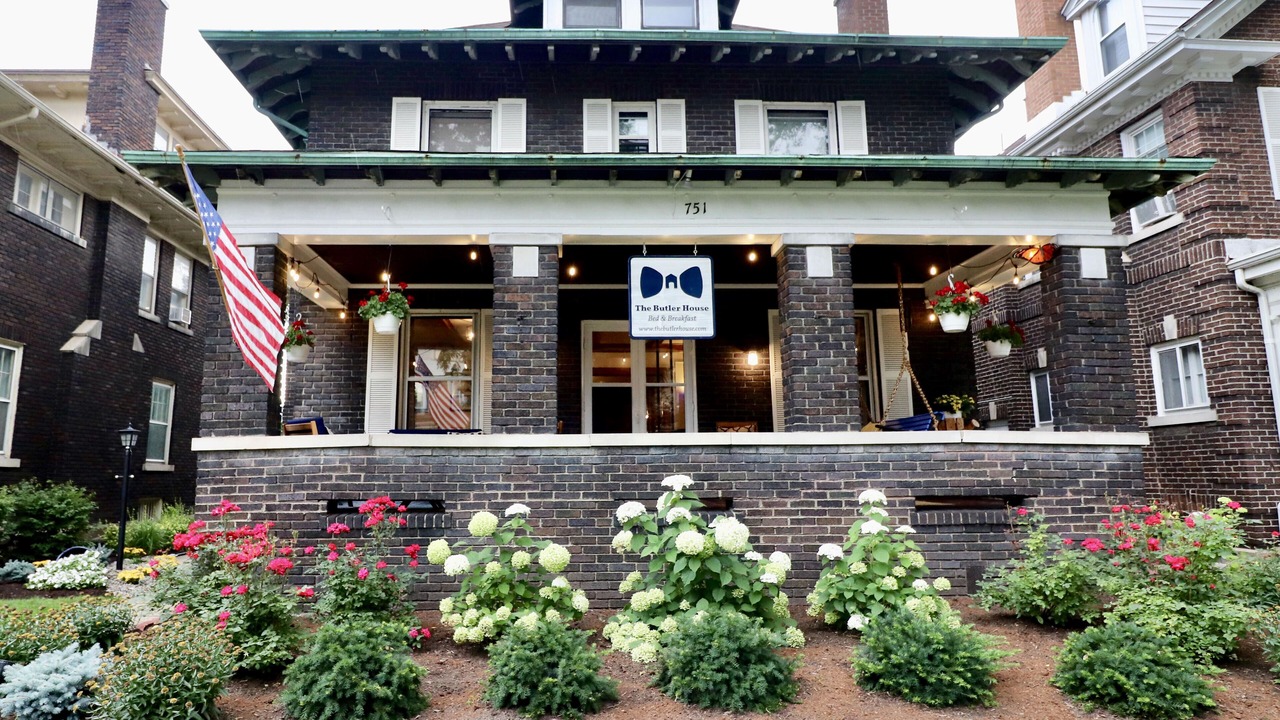 Photo of Outdoor in Downtown Niagara Falls
