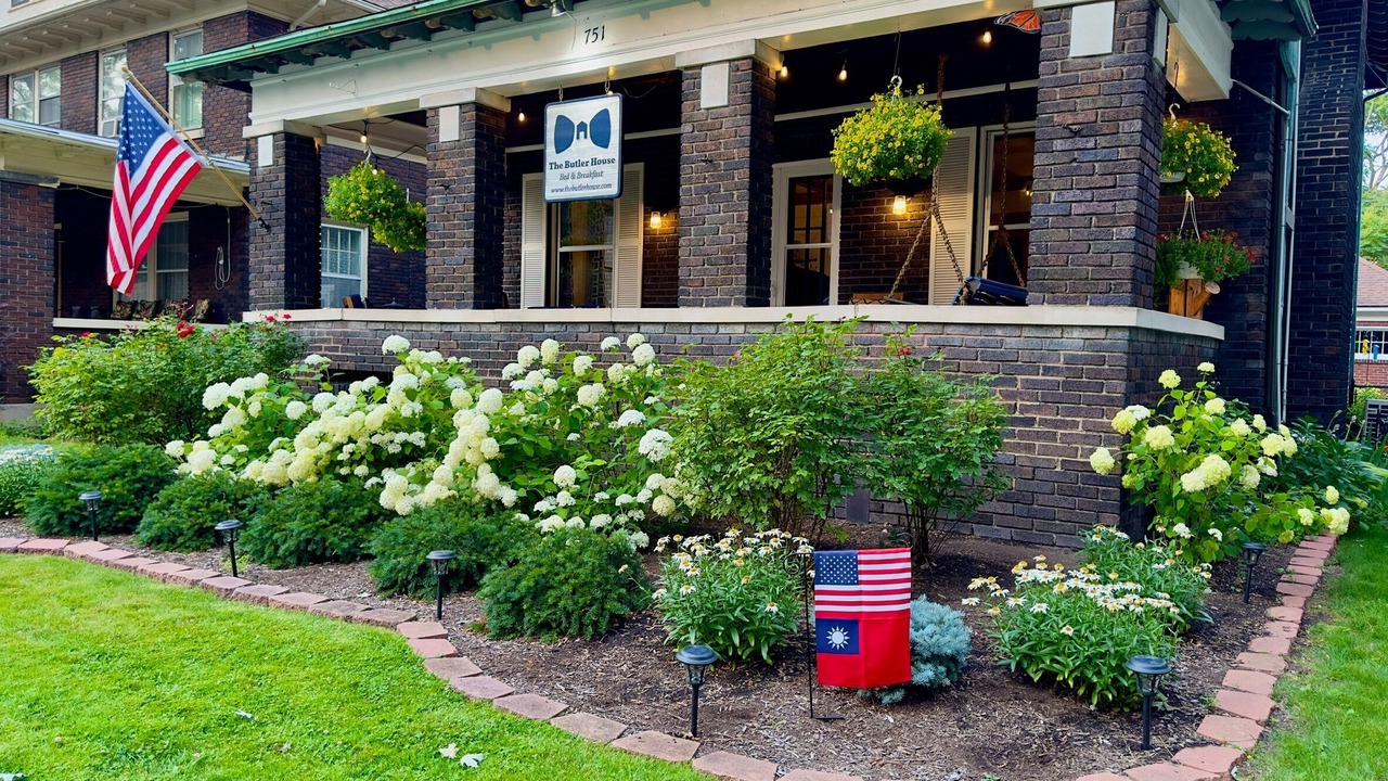 Photo of Outdoor in Downtown Niagara Falls