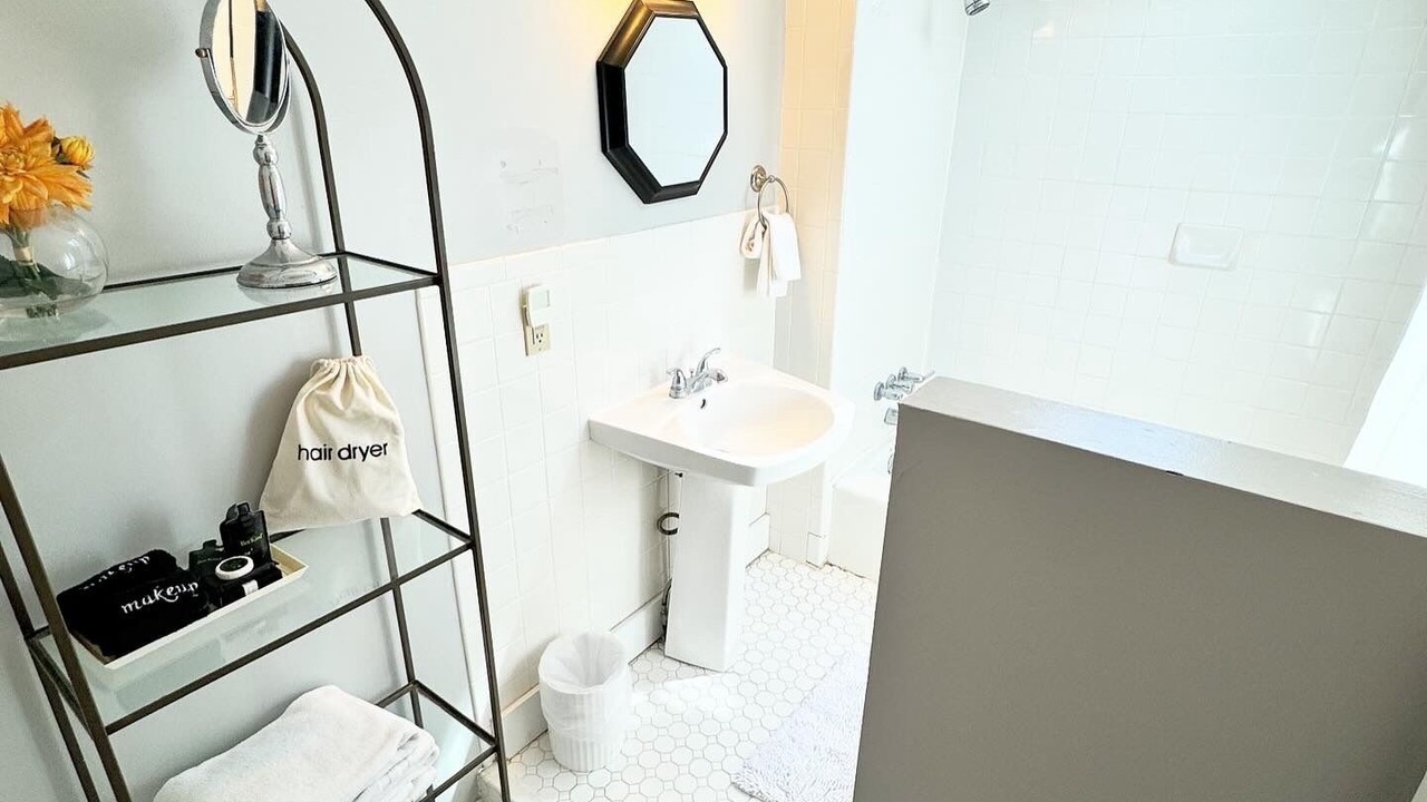 Photo of Bathroom in Warm Springs