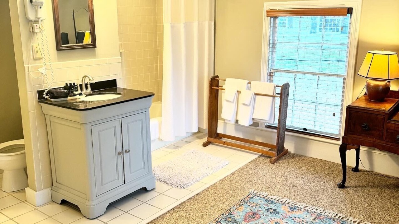 Photo of Bathroom in Warm Springs