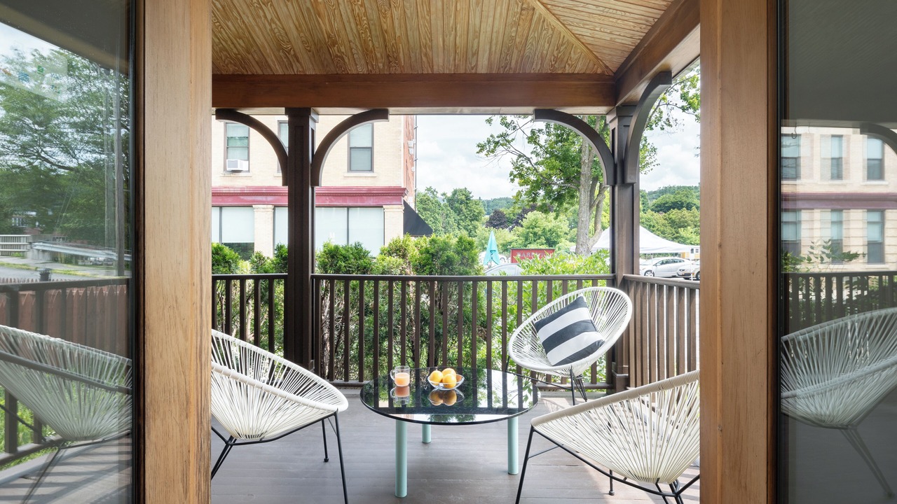 Photo of Patio Balcony in Adams