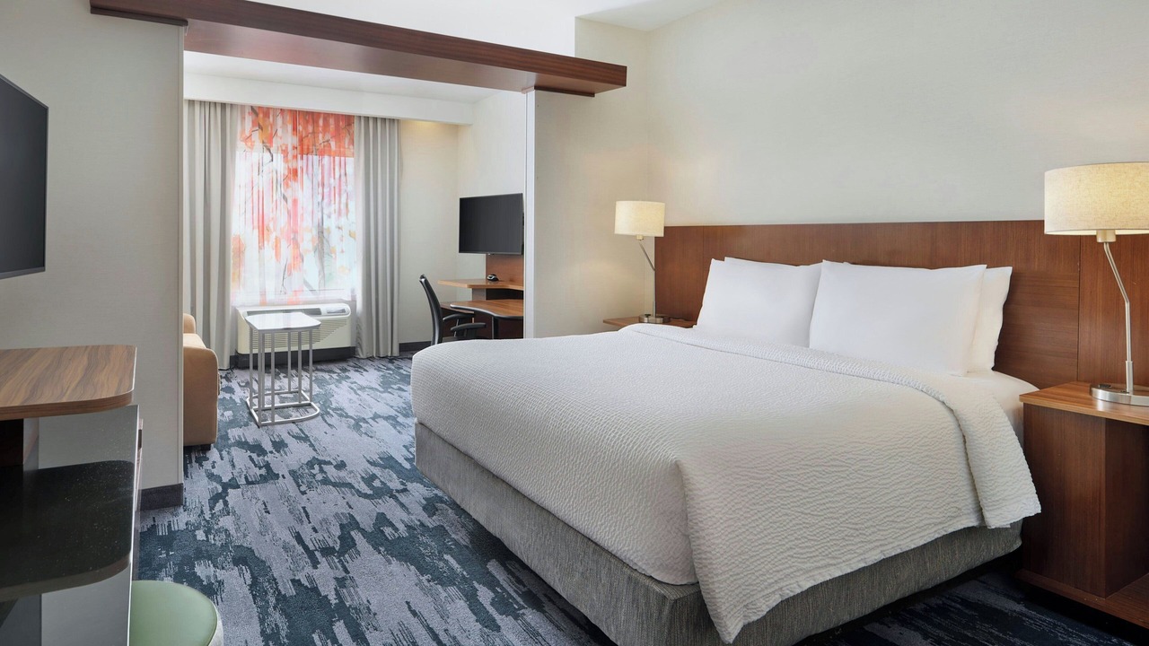 Photo of Bedroom in Downtown Niagara Falls