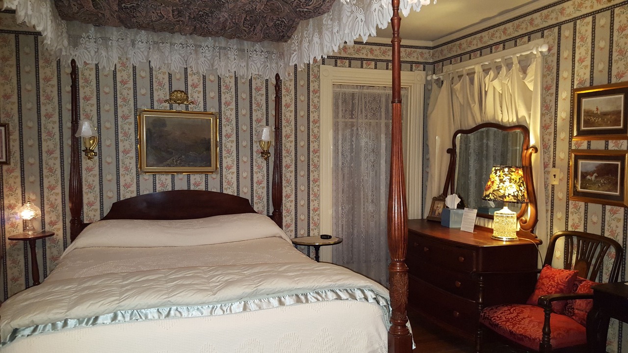 Photo of Bedroom in Bethel
