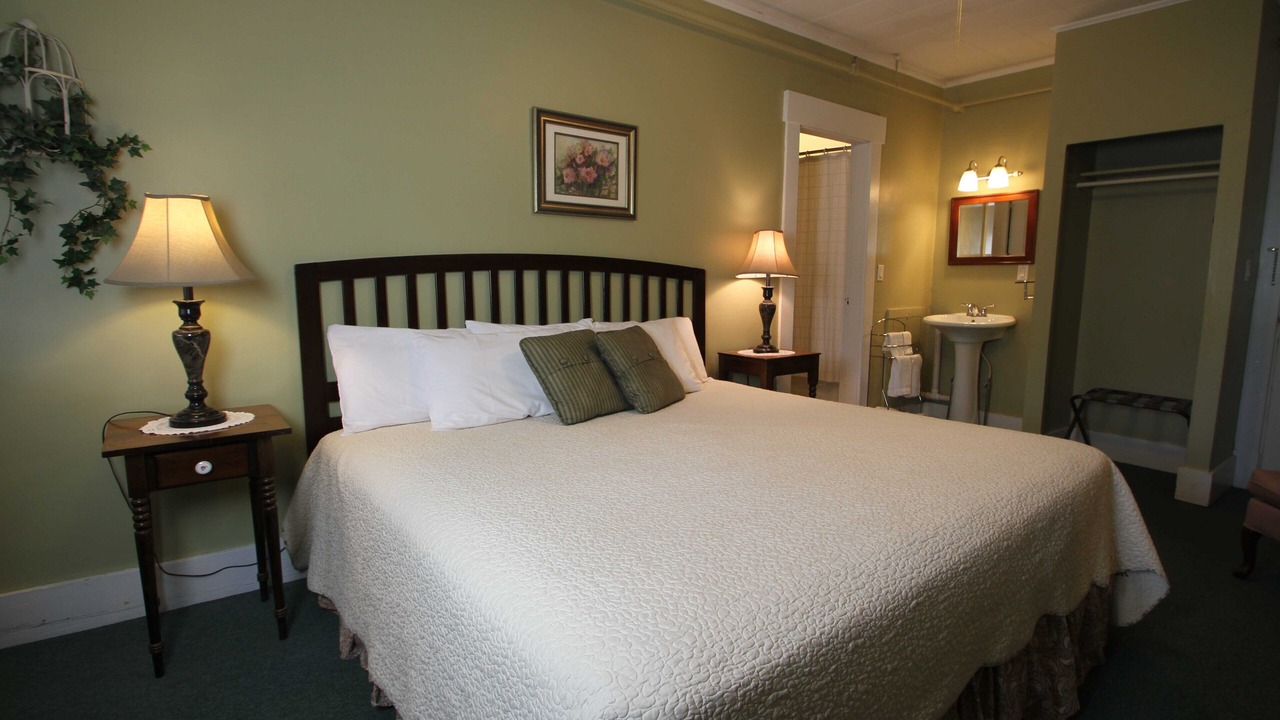 Photo of Bedroom in Chester Depot