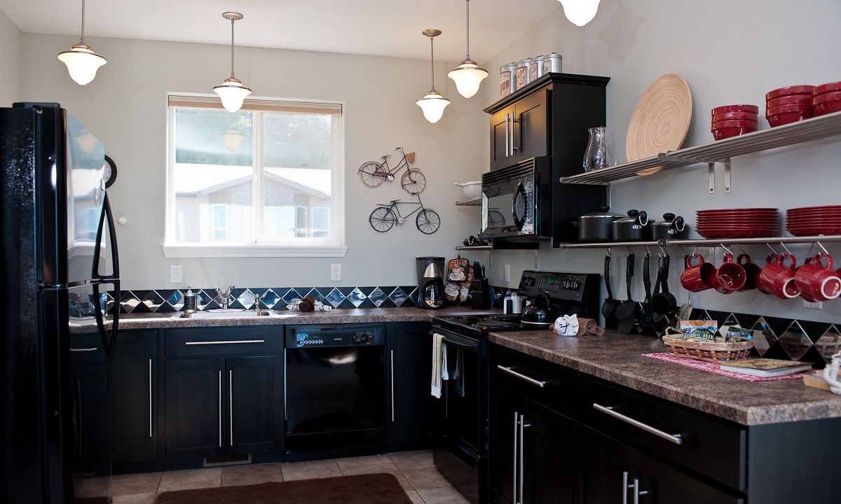 Photo of Kitchen in Depoe Bay