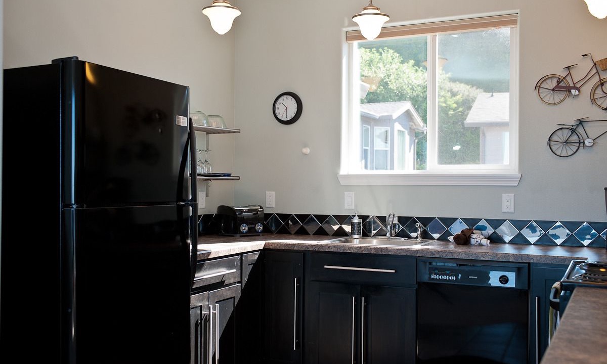 Photo of Kitchen in Depoe Bay