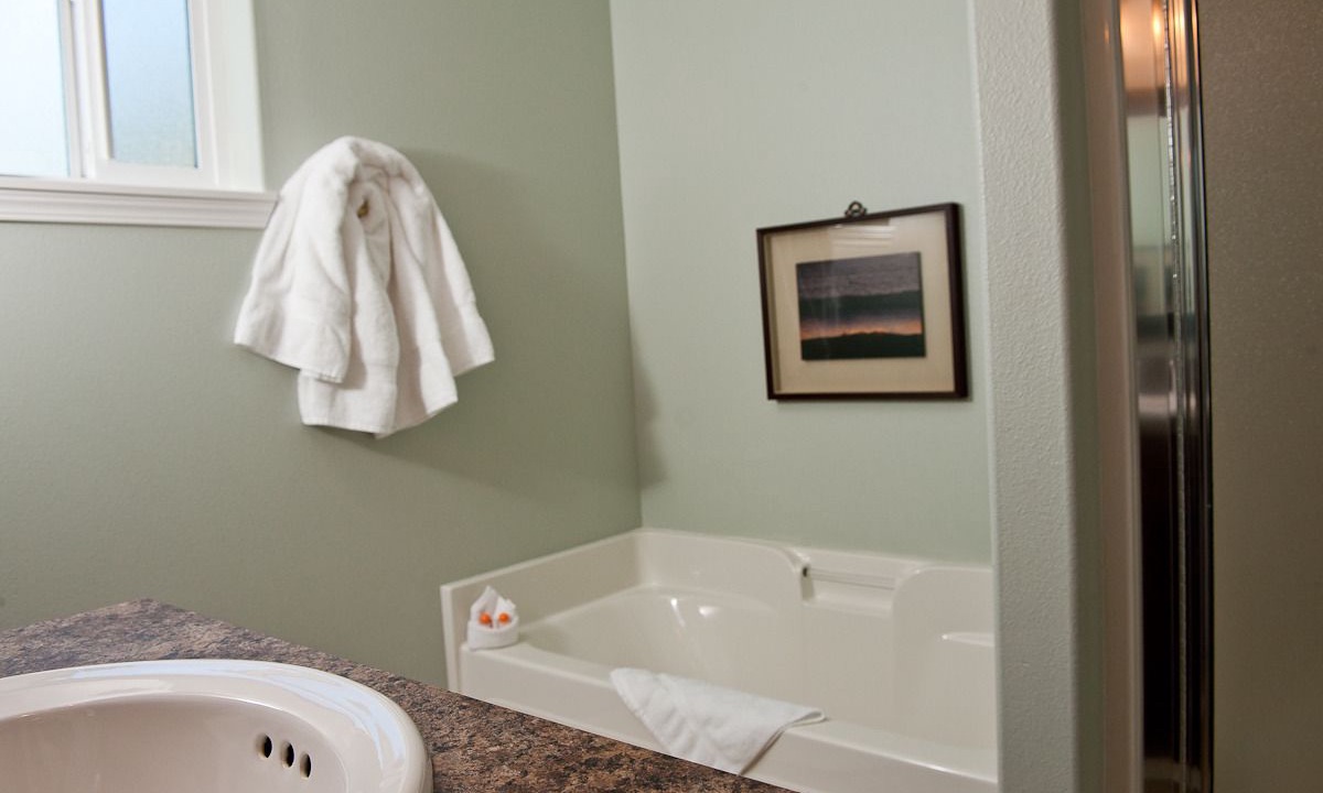 Photo of Bathroom in Depoe Bay