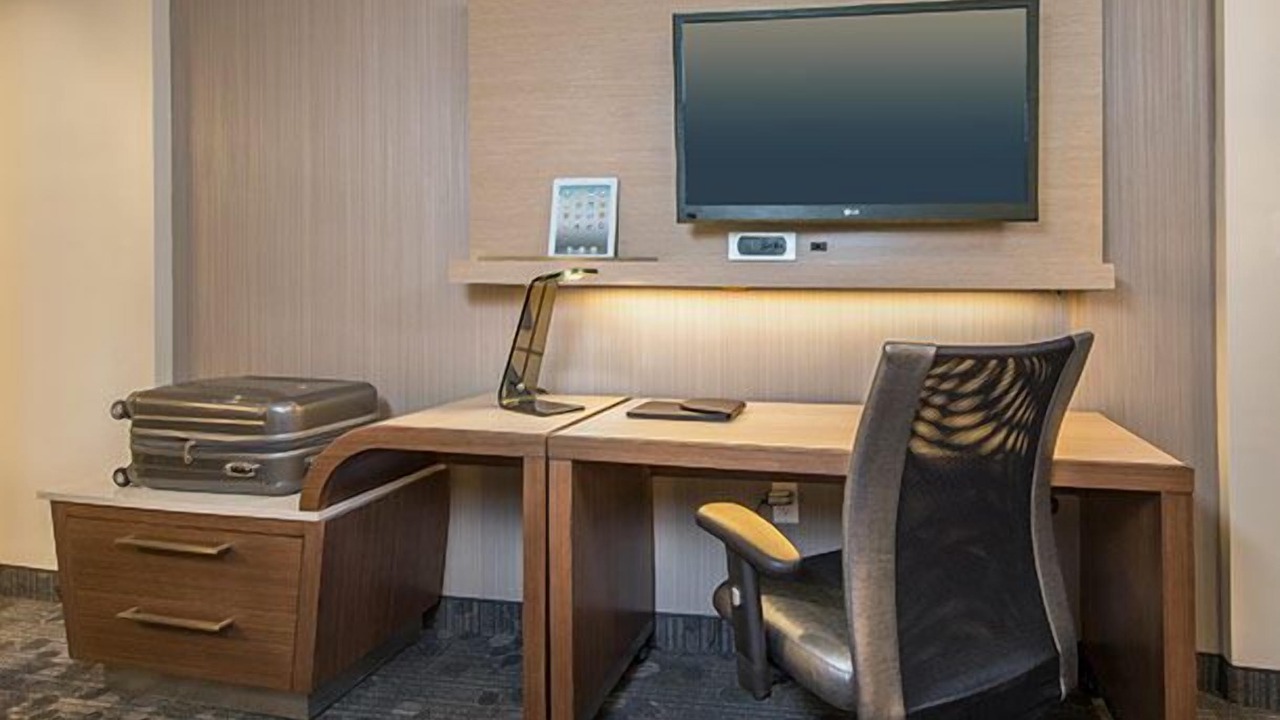 Photo of Bedroom in Big Flats Airport
