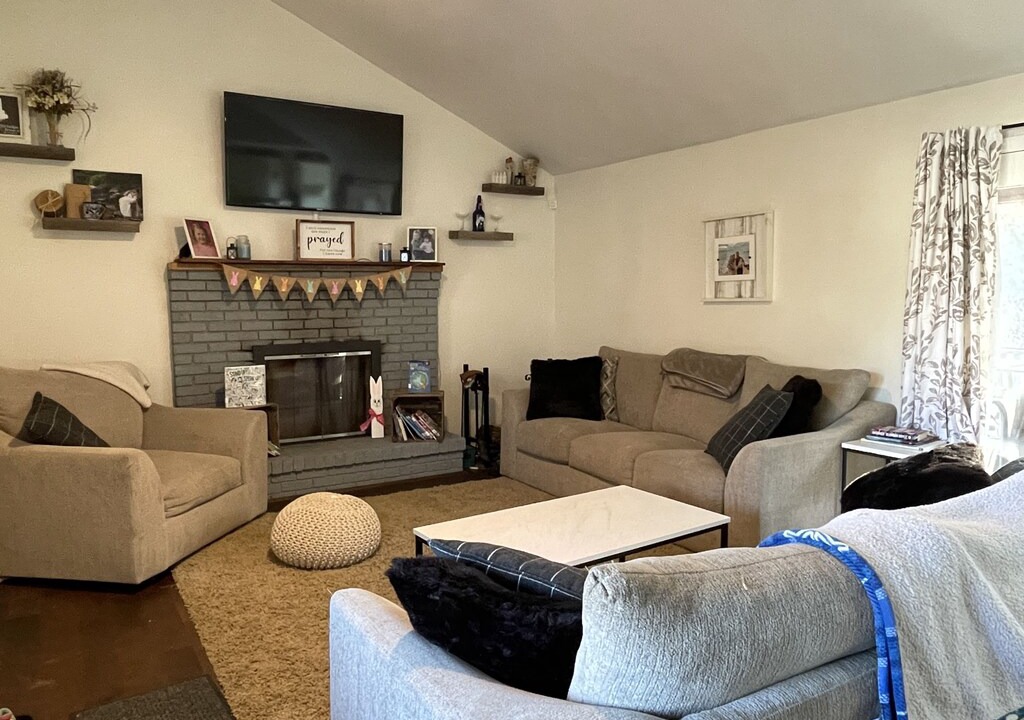 Photo of Livingroom in Middle Grove