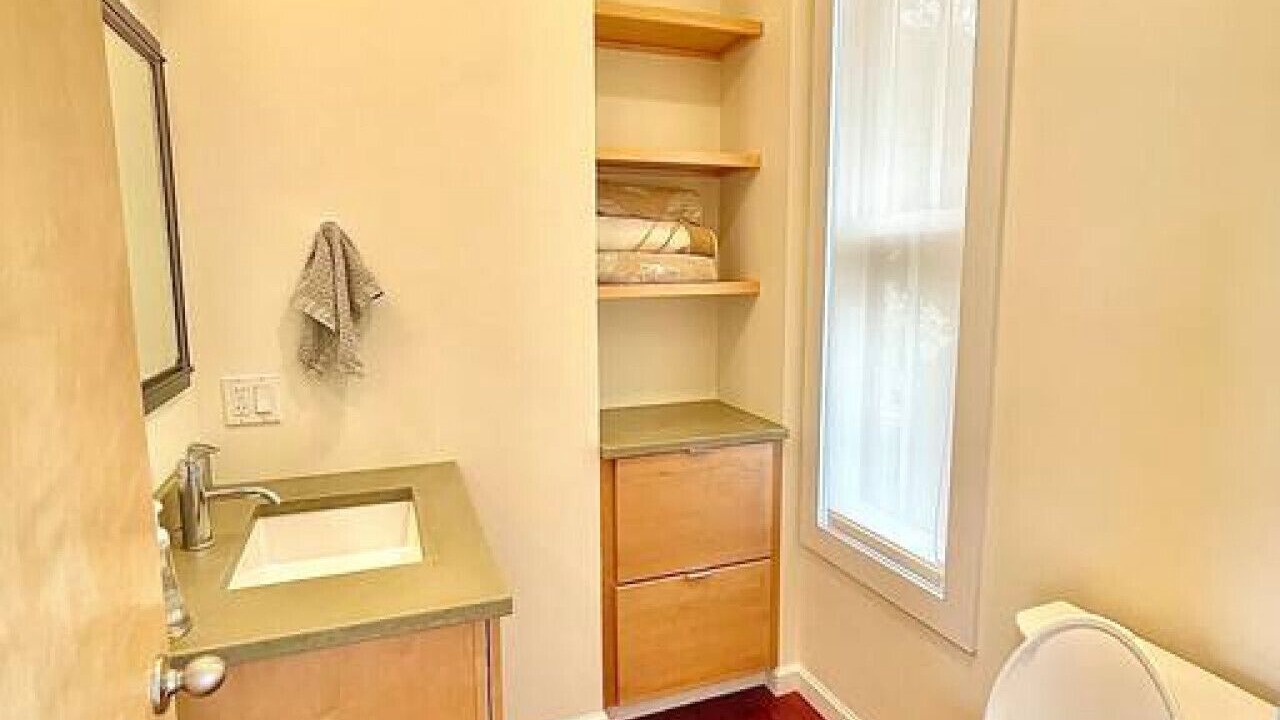 Photo of Bathroom in Malletts Bay