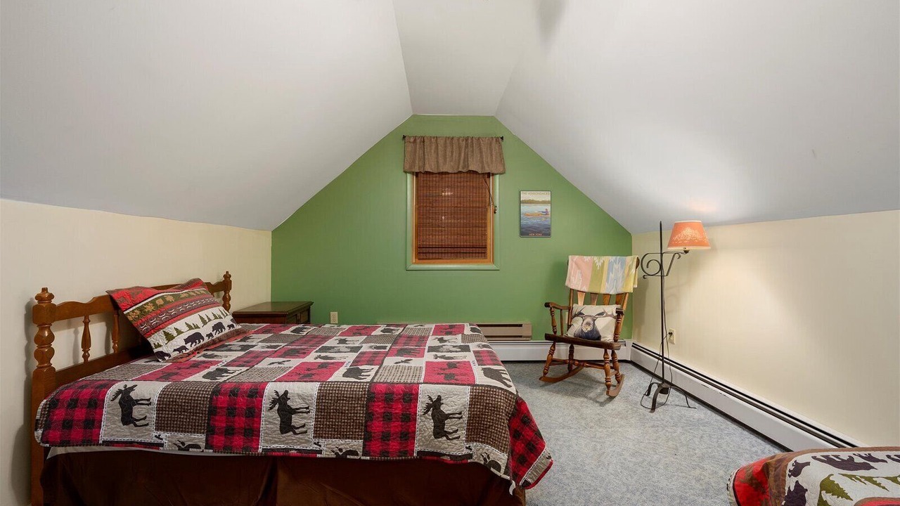 Photo of Bedroom in Eagle Bay