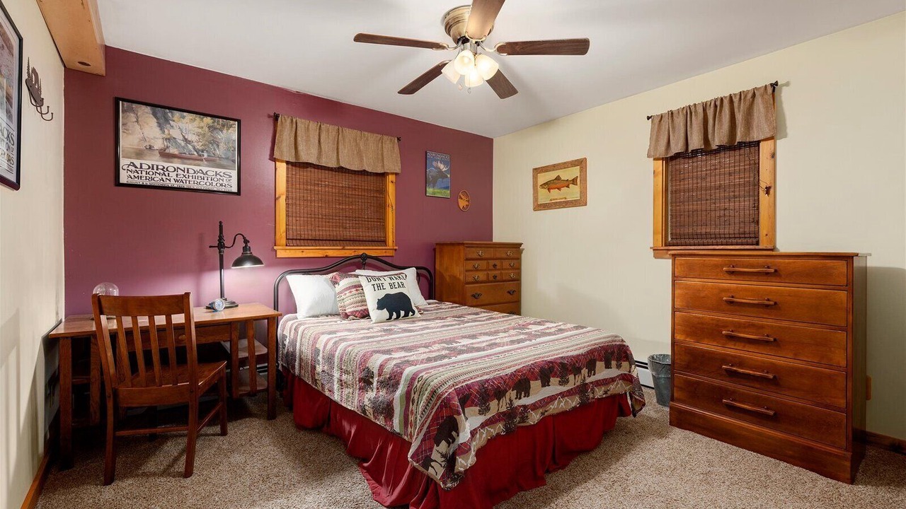 Photo of Bedroom in Eagle Bay