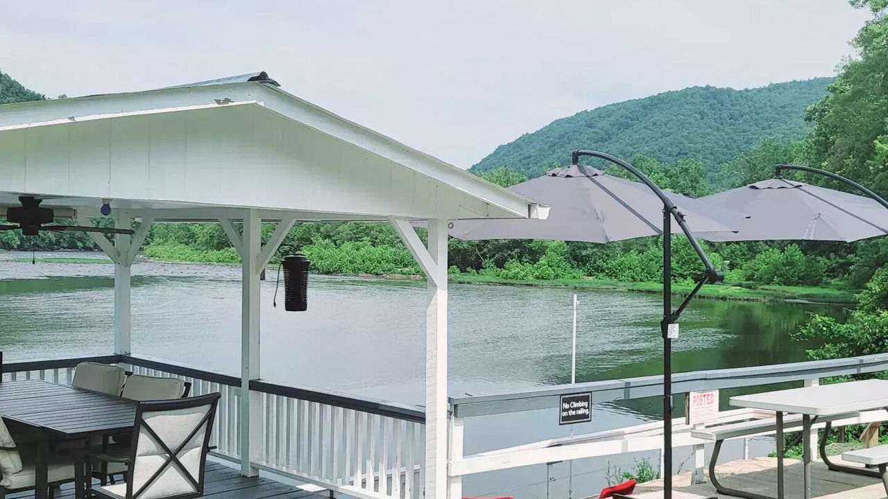 Photo of Outdoor in Meadow Bridge