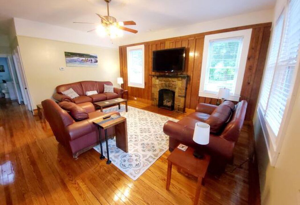Photo of Livingroom in Meadow Bridge