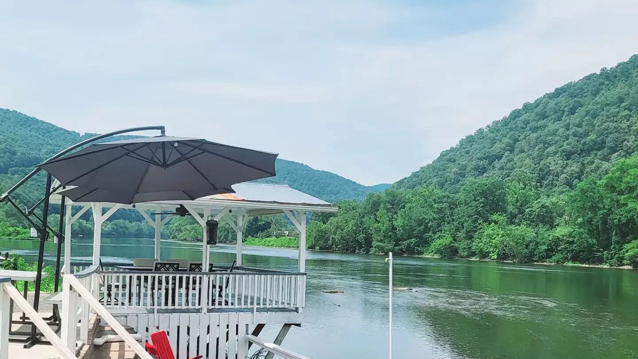Photo of Outdoor in Meadow Bridge